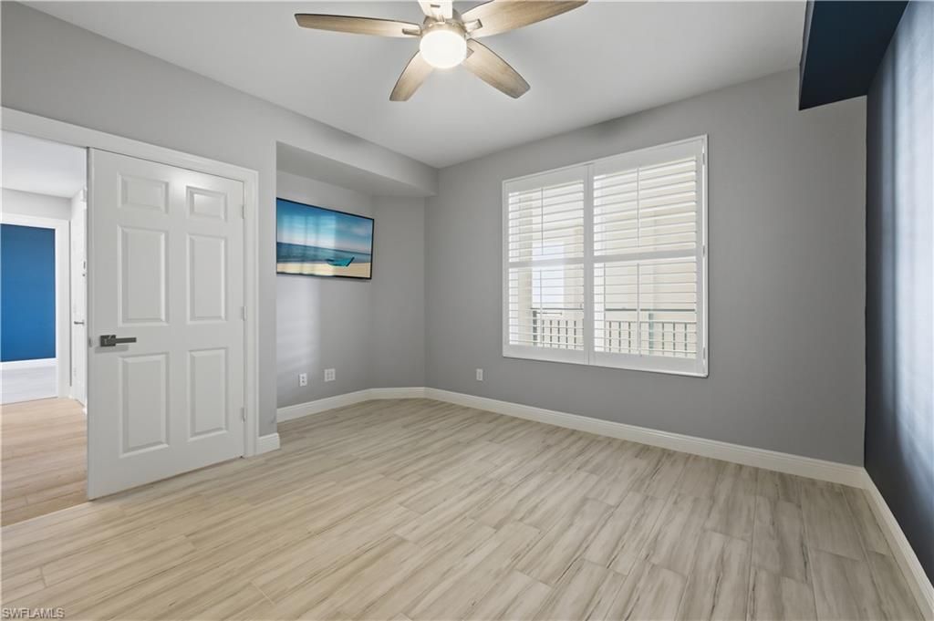425 Cove Tower Dr, Unit 703, Naples, FL 34110 Photo