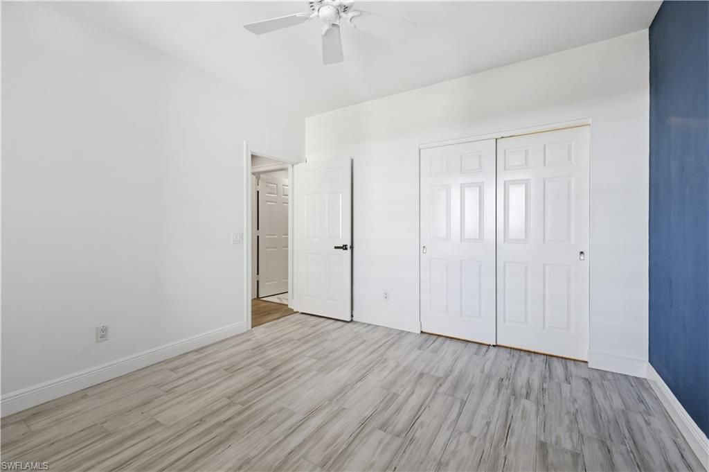 425 Cove Tower Dr, Unit 703, Naples, FL 34110 Photo