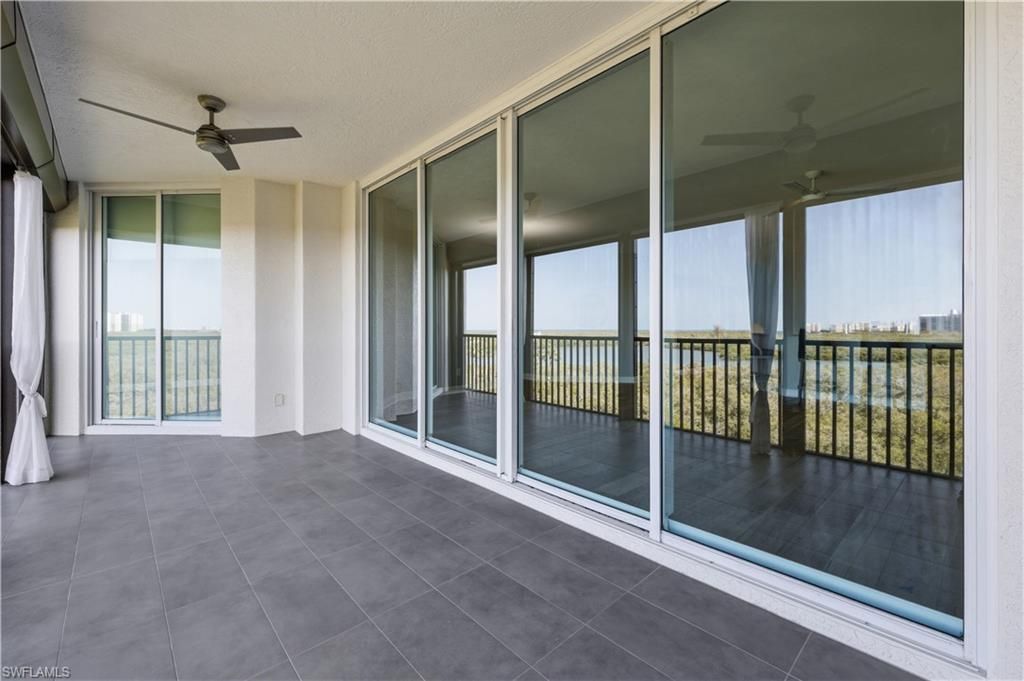 425 Cove Tower Dr, Unit 703, Naples, FL 34110 Photo