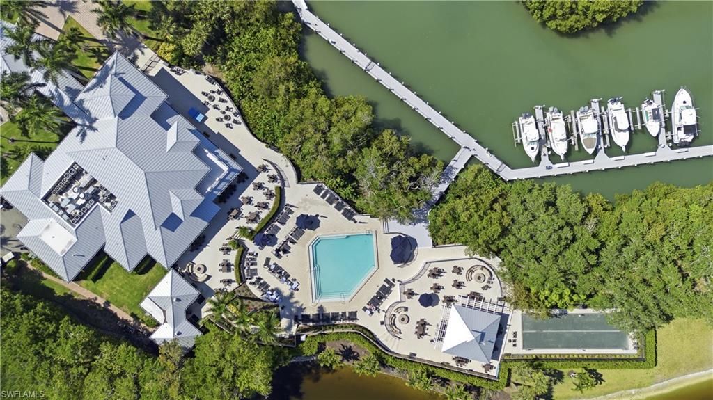 425 Cove Tower Dr, Unit 703, Naples, FL 34110 Photo