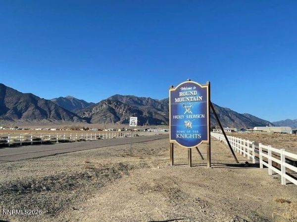 6 Hadley Community Stables Street, Unit 6, Round Mountain, NV 89045