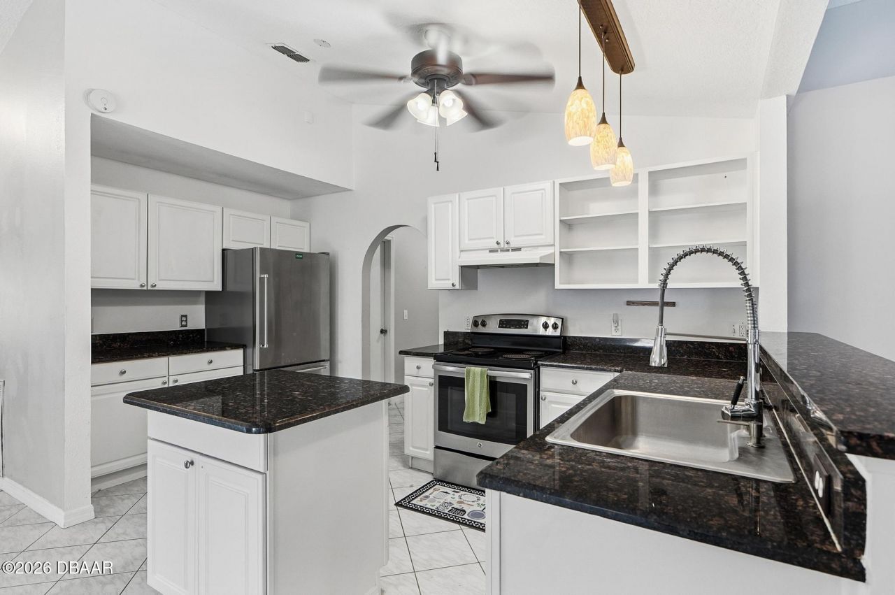 610 N Summit Avenue, Lake Helen, FL 32744 Photo