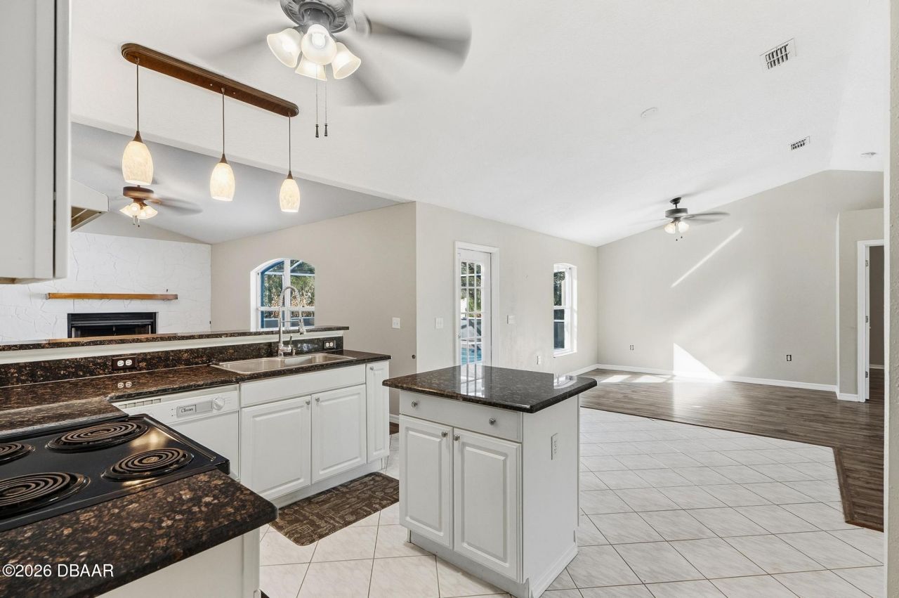 610 N Summit Avenue, Lake Helen, FL 32744 Photo