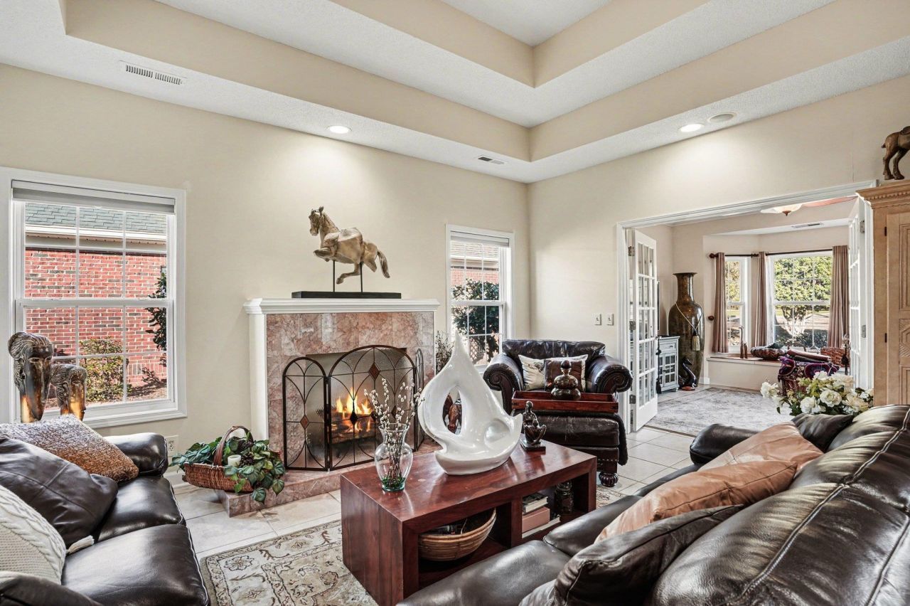 355 Foxtail Dr.  Photo 12