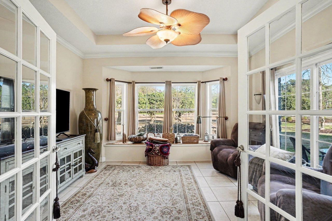 355 Foxtail Dr.  Photo 14