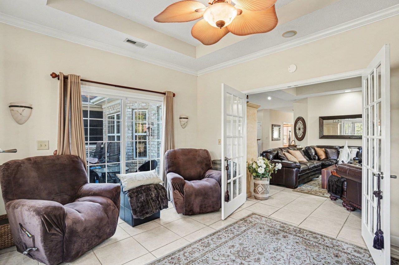 355 Foxtail Dr.  Photo 15