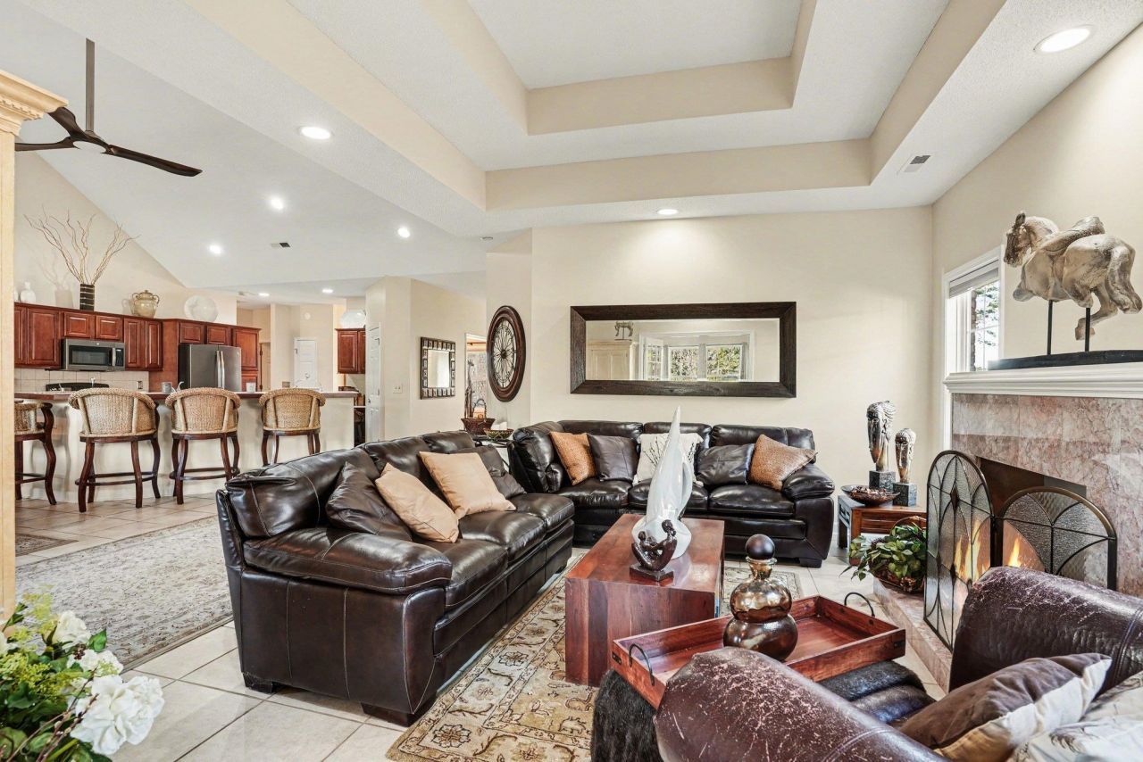 355 Foxtail Dr.  Photo 16