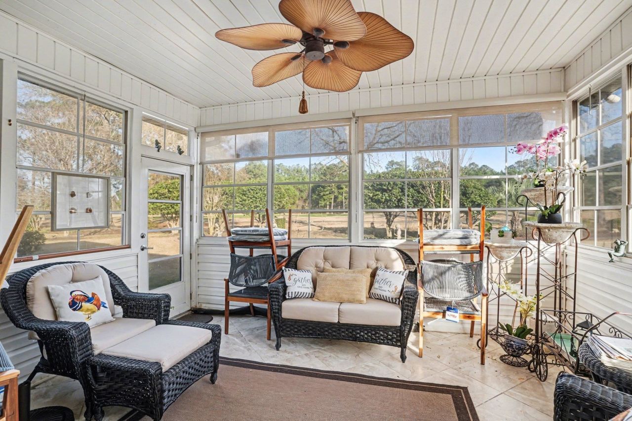 355 Foxtail Dr.  Photo 26