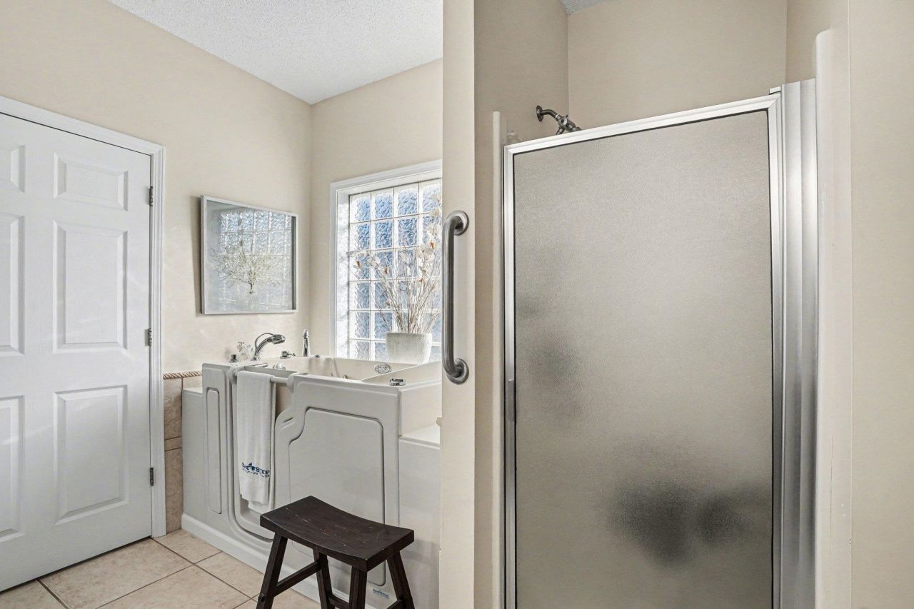 355 Foxtail Dr.  Photo 29