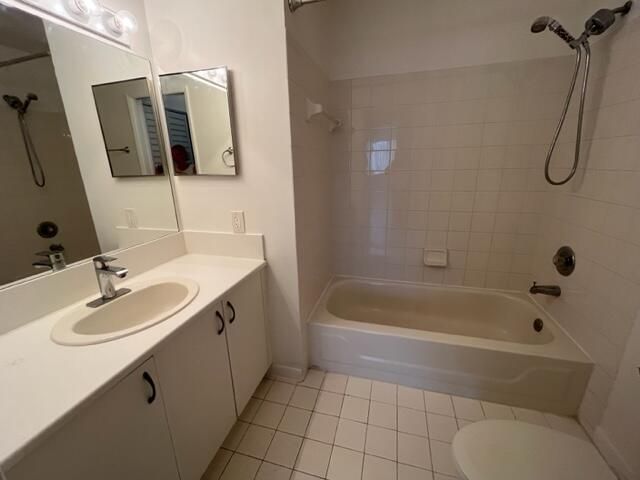 111 Yacht Club Way, Unit 305, Hypoluxo, FL 33462 Photo