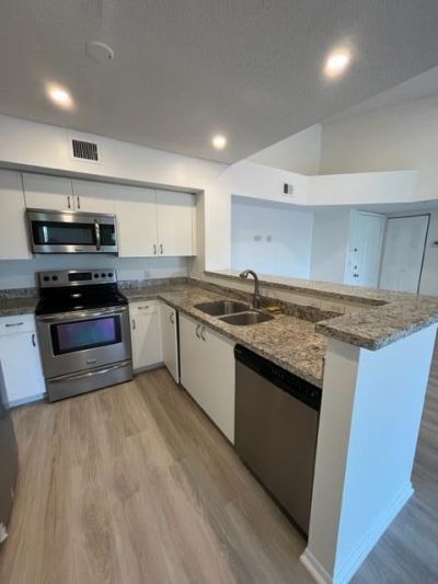 111 Yacht Club Way, Unit 305, Hypoluxo, FL 33462 Photo