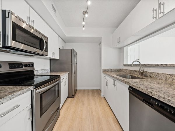 117 Yacht Club Way, Unit 205, Hypoluxo, FL 33462