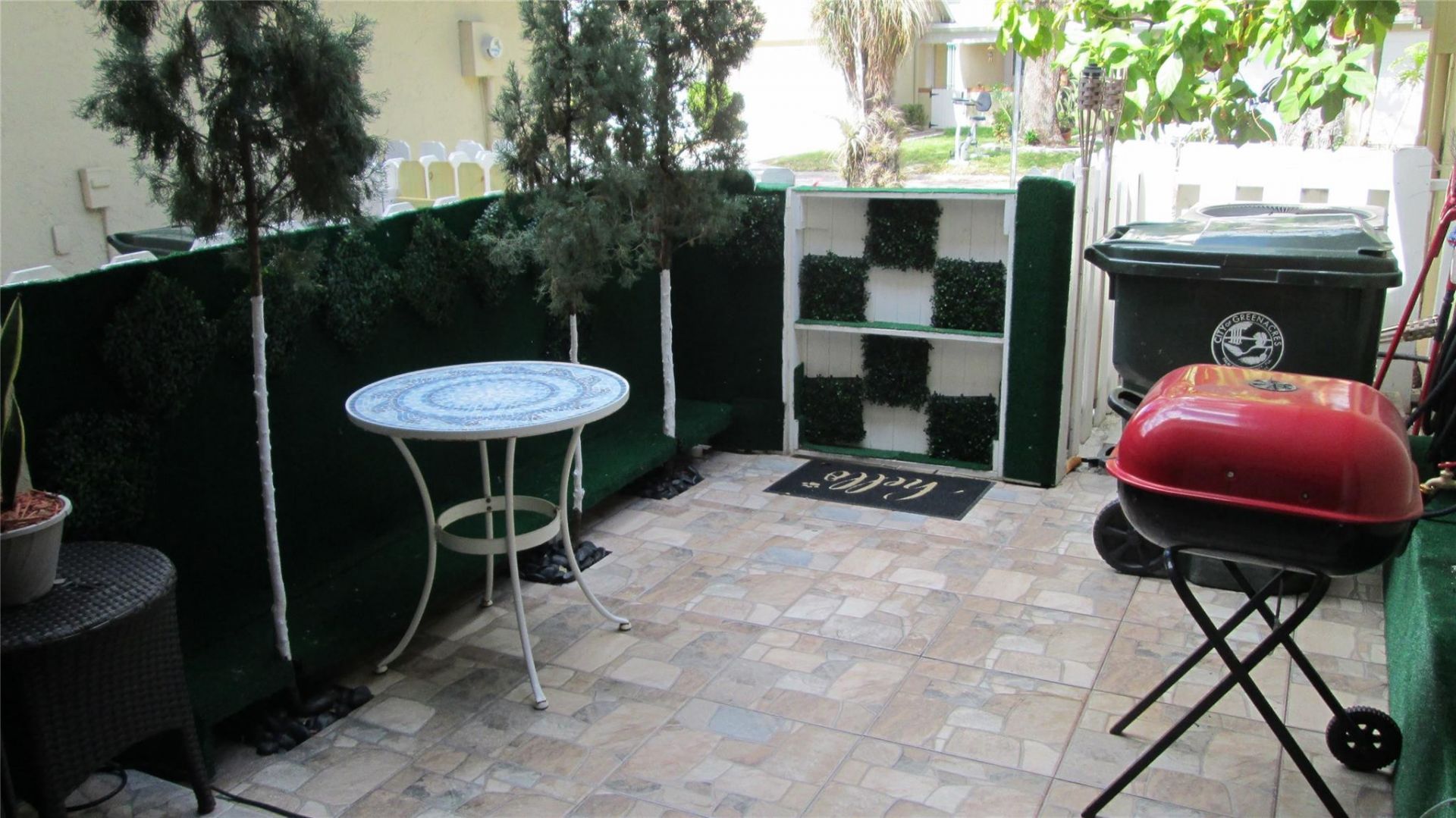 405 Maplewood Dr, Unit 405, Greenacres, FL 33415 Photo