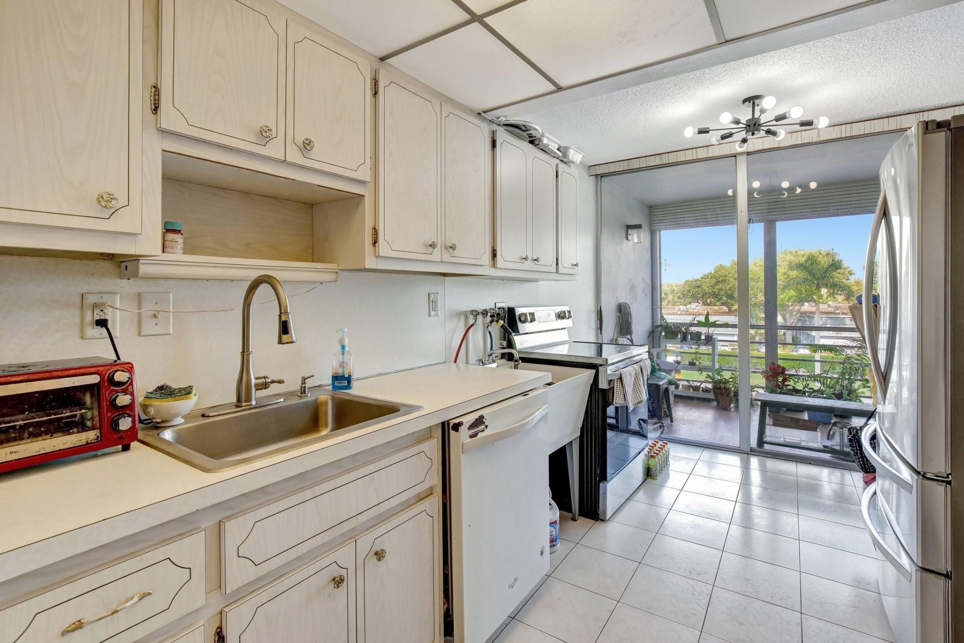 6923 Cypress Road, Unit D12, Plantation, FL 33317 Photo