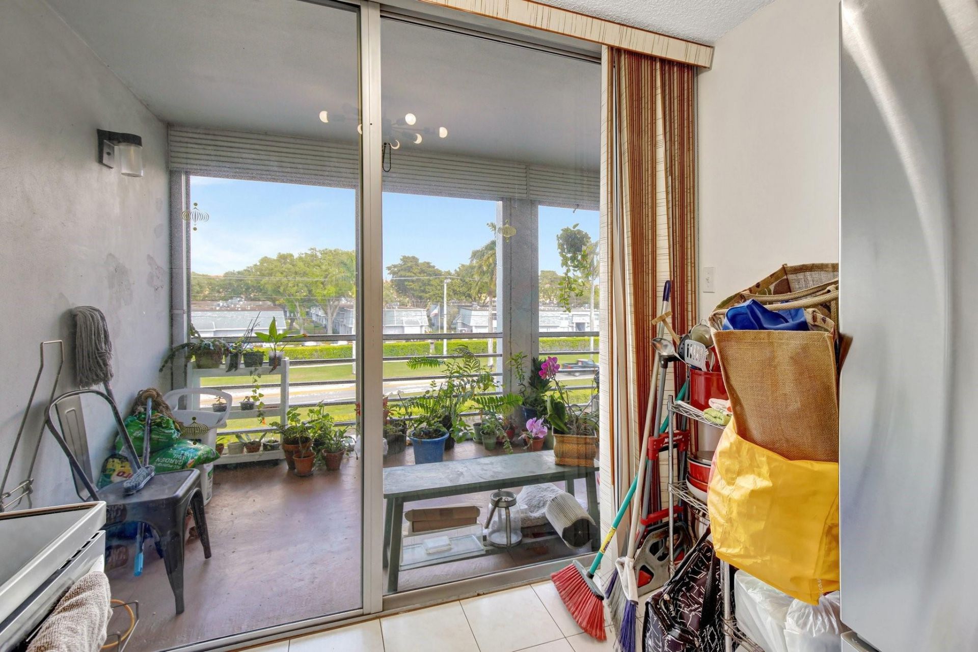 6923 Cypress Road, Unit D12, Plantation, FL 33317 Photo