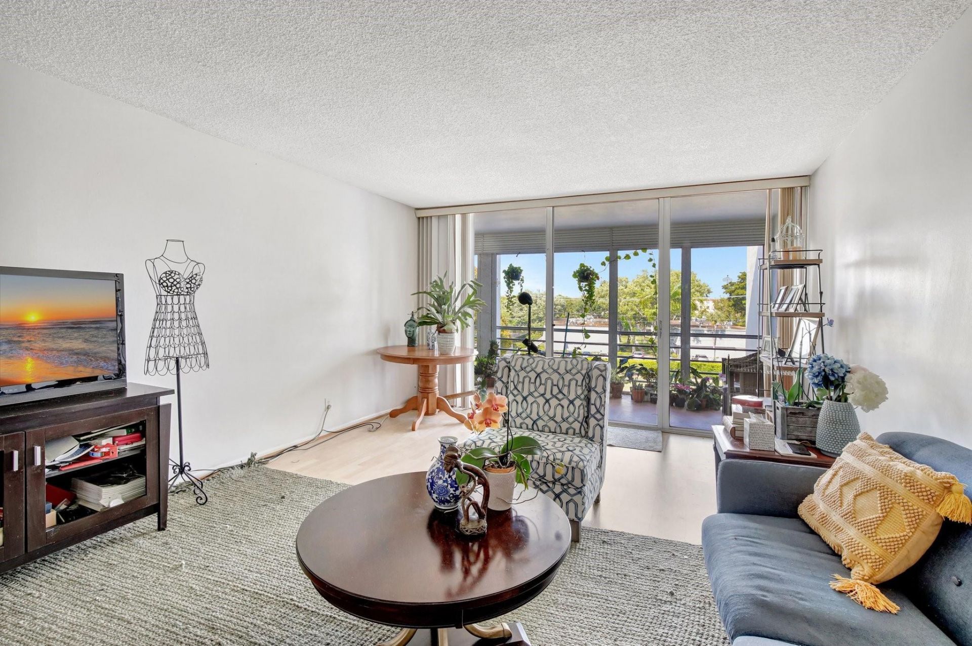 6923 Cypress Road, Unit D12, Plantation, FL 33317 Photo