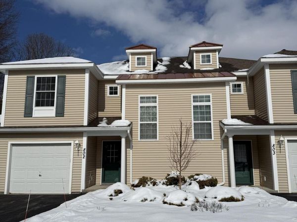 802 Royale Court, Troy, NY 12180