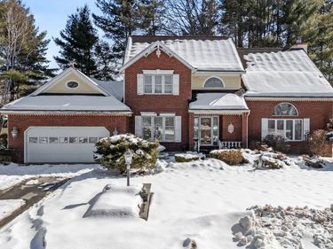 225 Long Meadow Lane, Schenectady, NY 12306