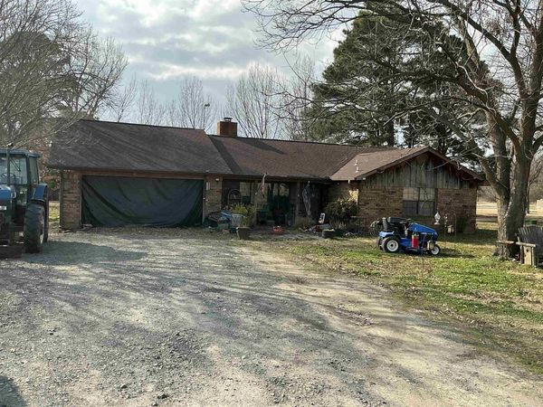 41 D & J Road , Stuttgart, AR 72160