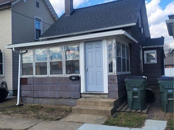 234 Locust Street , Coshocton, OH 43812