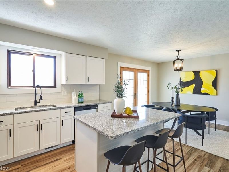 1661 Devonshire Drive , Brunswick, OH 44212 Photo 10