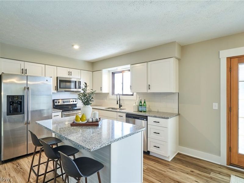 1661 Devonshire Drive , Brunswick, OH 44212 Photo 9