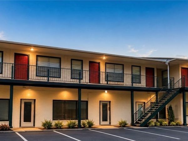 1409 N Bishop Street, Unit 2, San Marcos, TX 78666