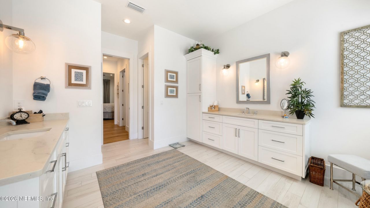 113 Mills Lane, Jacksonville Beach, FL 32250 Photo