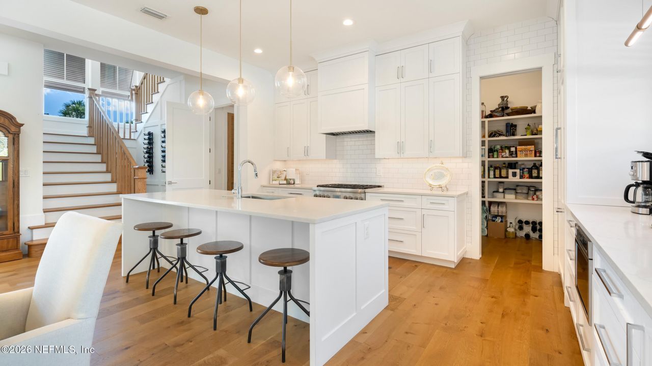 113 Mills Lane, Jacksonville Beach, FL 32250 Photo