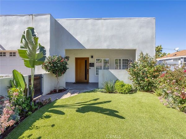 1033 N Pass Avenue, Burbank, CA 91505