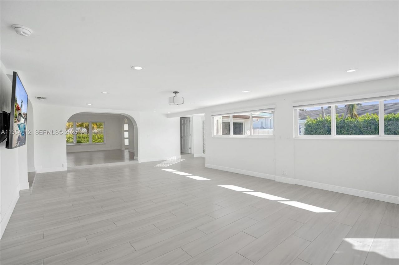 2724 NE 10th St , Pompano Beach, FL 33062 Photo