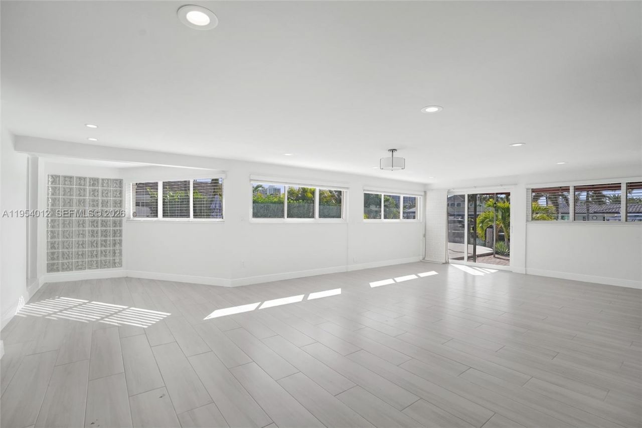 2724 NE 10th St , Pompano Beach, FL 33062 Photo