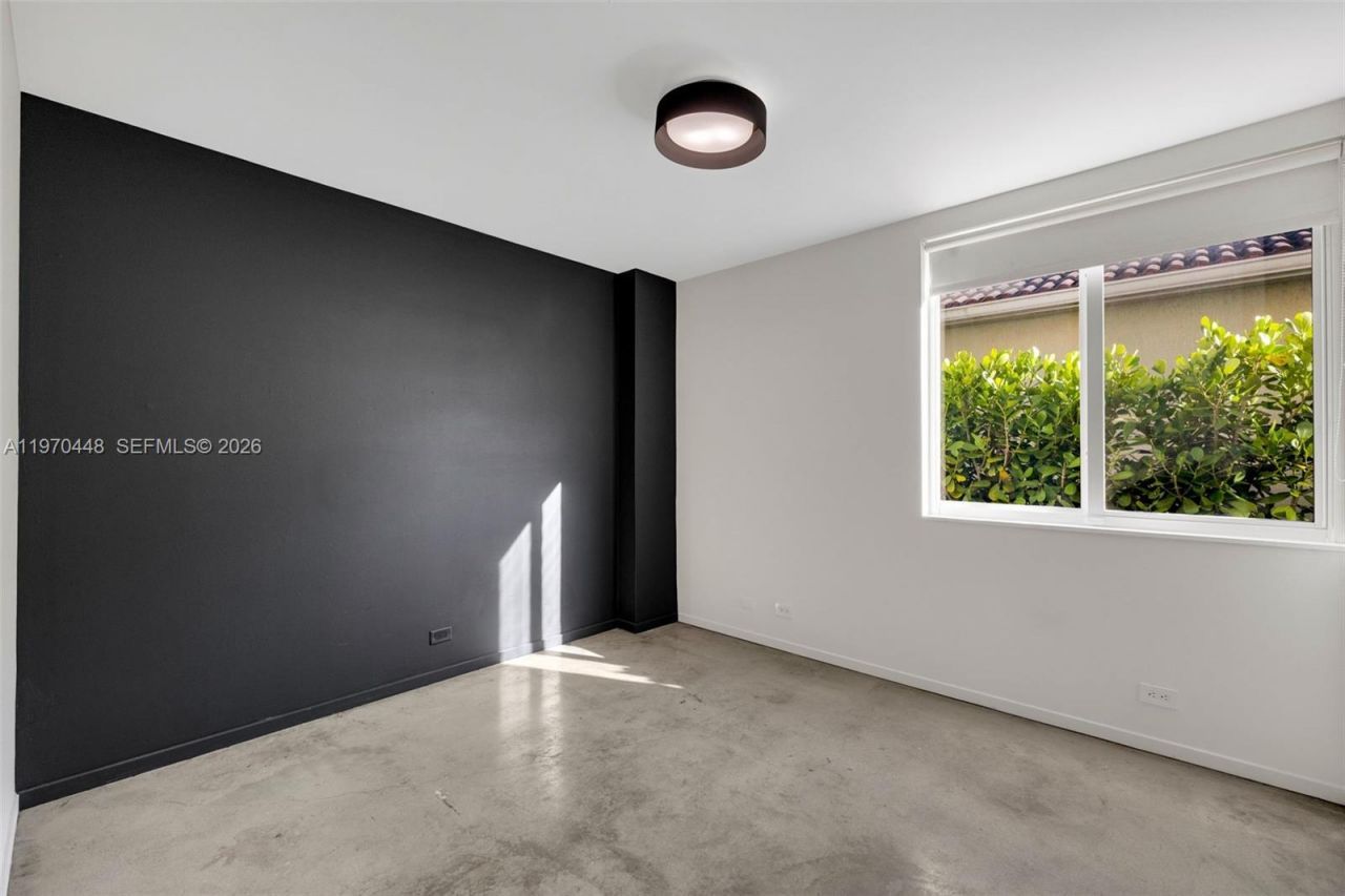 6014 SW 22nd St, Miami, FL 33155 Photo