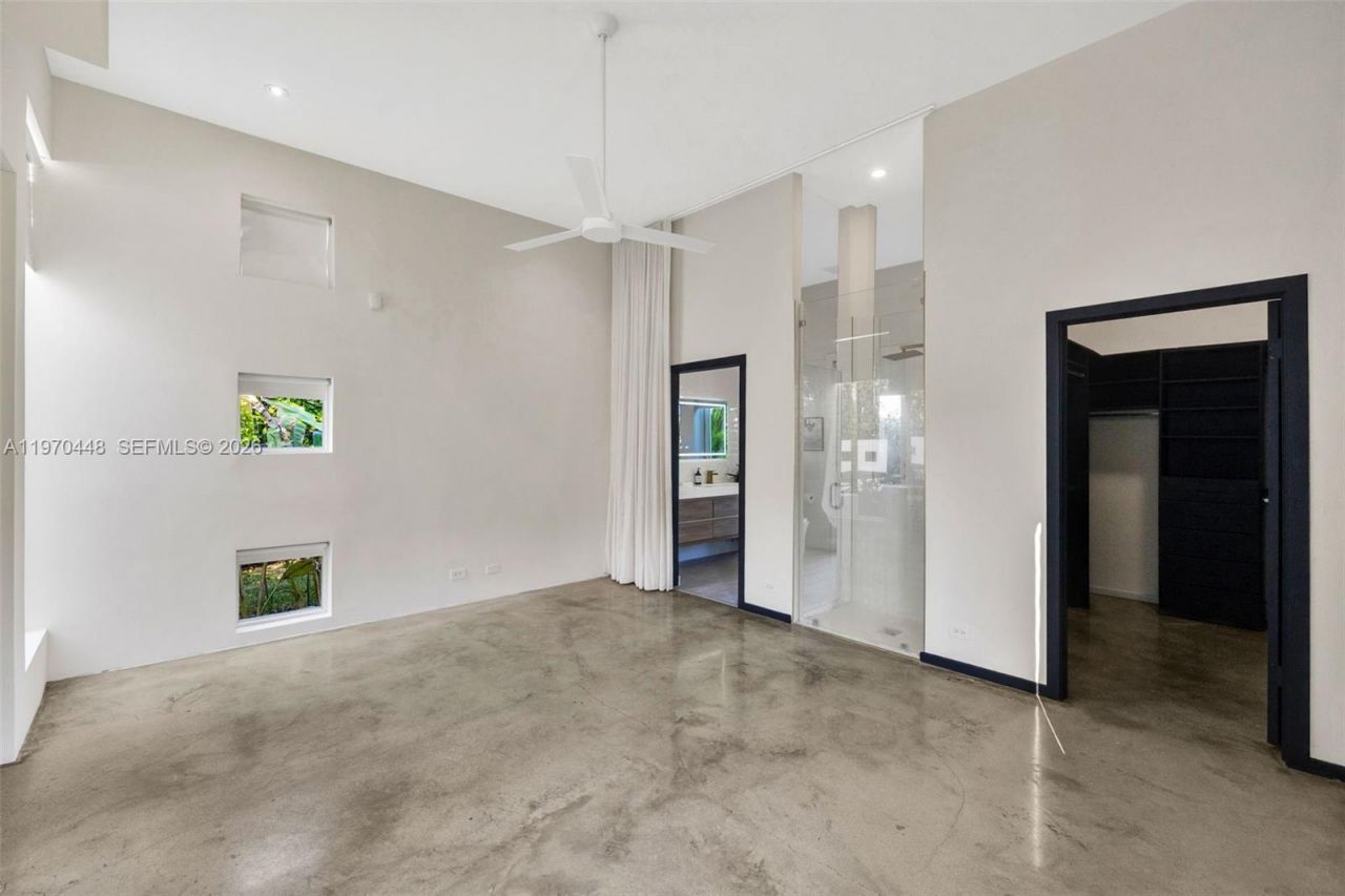 6014 SW 22nd St, Miami, FL 33155 Photo