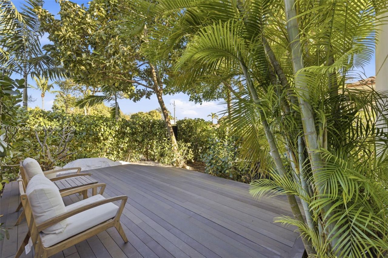 6014 SW 22nd St, Miami, FL 33155 Photo