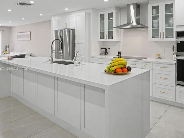 4712 Sheridan St, Unit 6, Hollywood, FL 33021