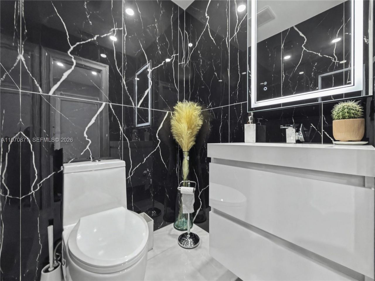 4712 Sheridan St, Unit 6, Hollywood, FL 33021 Photo