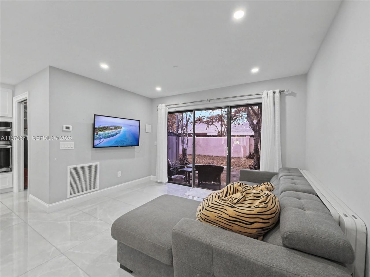 4712 Sheridan St, Unit 6, Hollywood, FL 33021 Photo