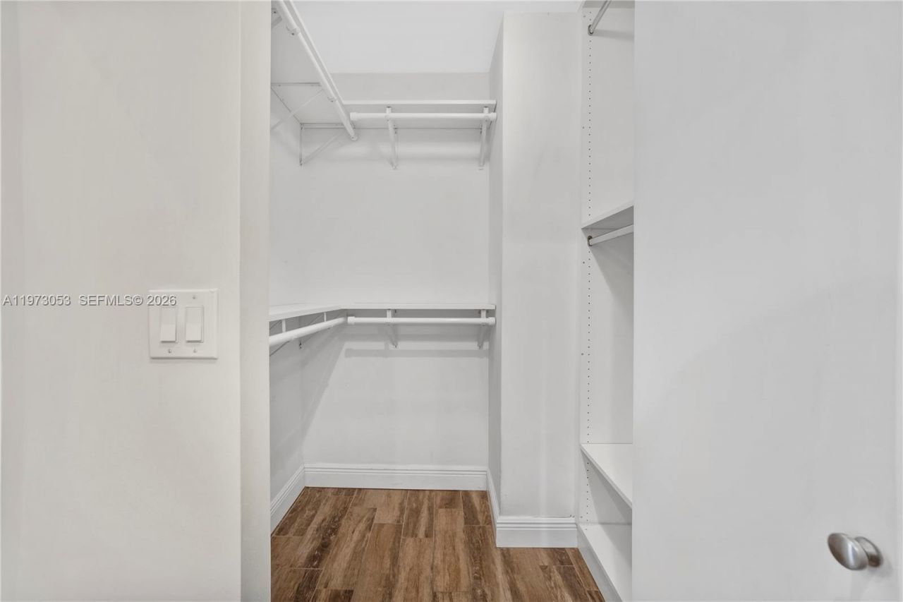 349 NW 94th Ter, Plantation, FL 33324 Photo