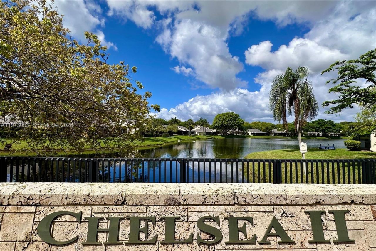 349 NW 94th Ter, Plantation, FL 33324 Photo