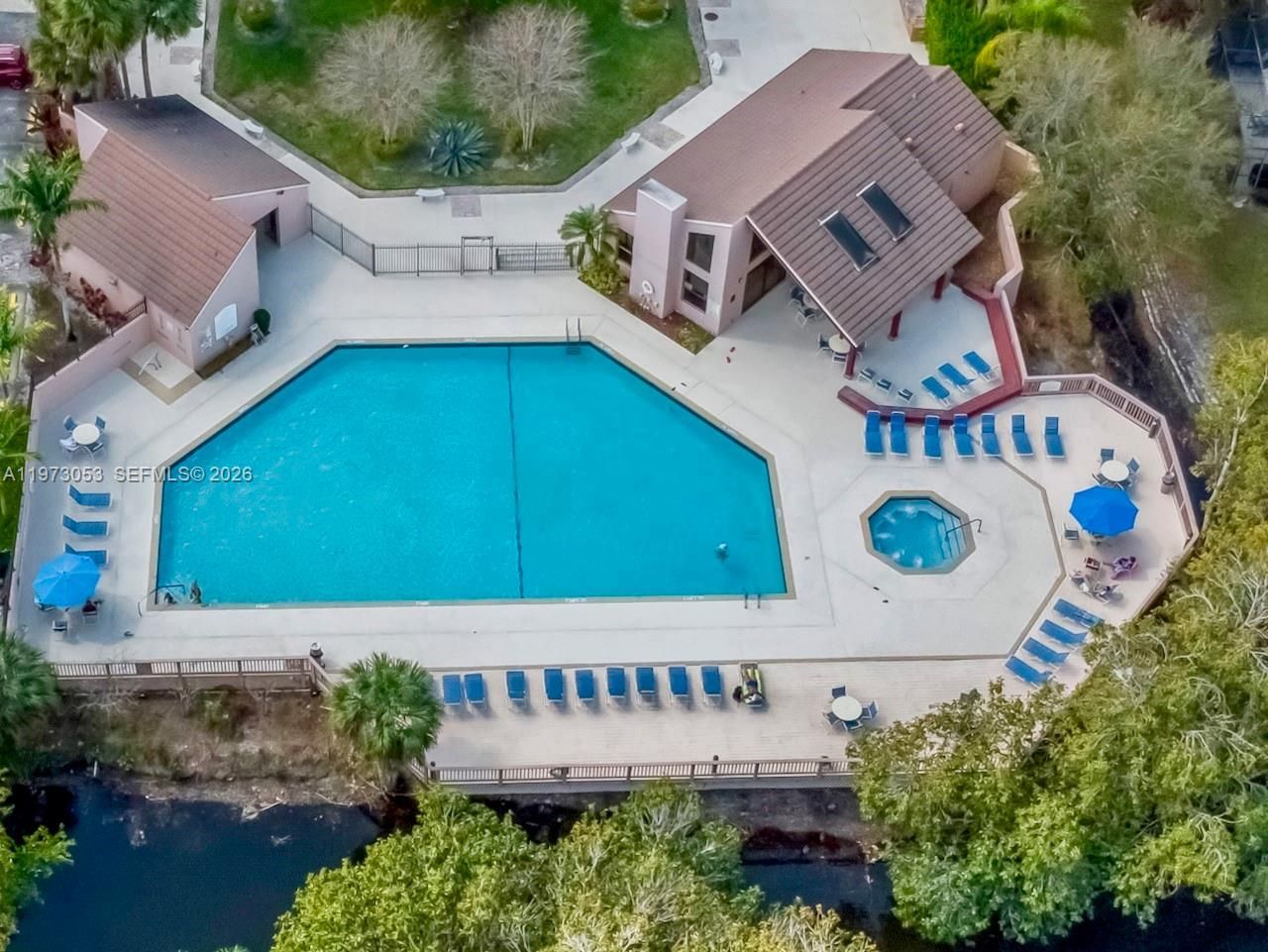 349 NW 94th Ter, Plantation, FL 33324 Photo