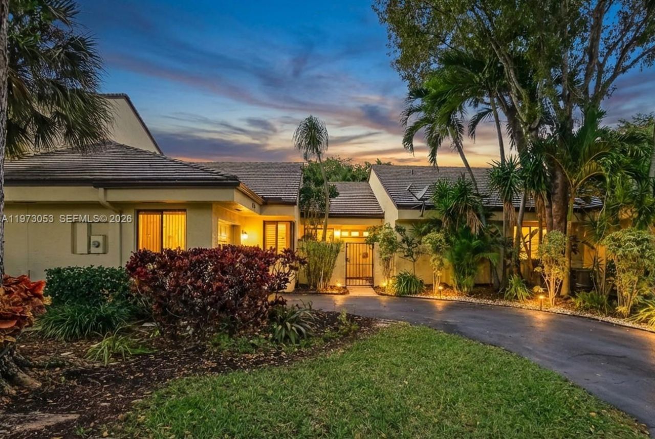 349 NW 94th Ter, Plantation, FL 33324 Photo