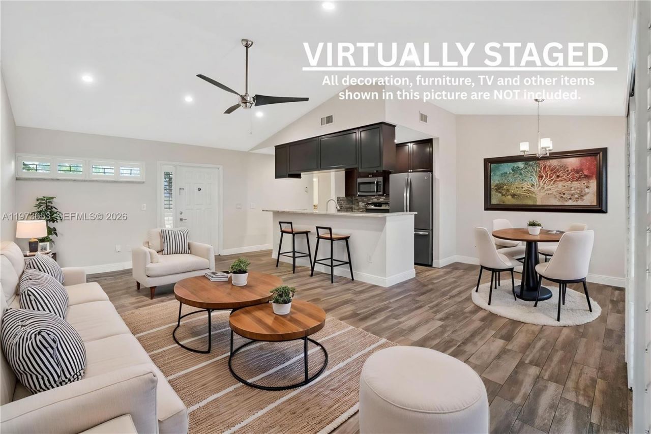 349 NW 94th Ter, Plantation, FL 33324 Photo