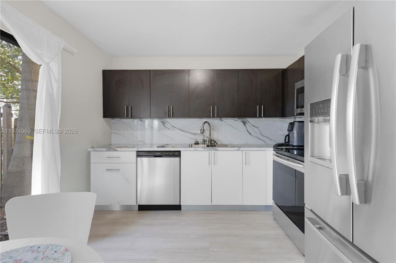 11180 NW 35th St, Unit 11180, Sunrise, FL 33351 Photo