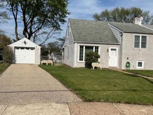 8711 OLD LINE ROAD, PHILADELPHIA, PA 19128