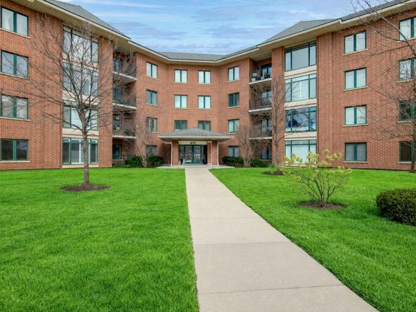 875 E 22nd Street , Unit 114, Lombard, IL 60148