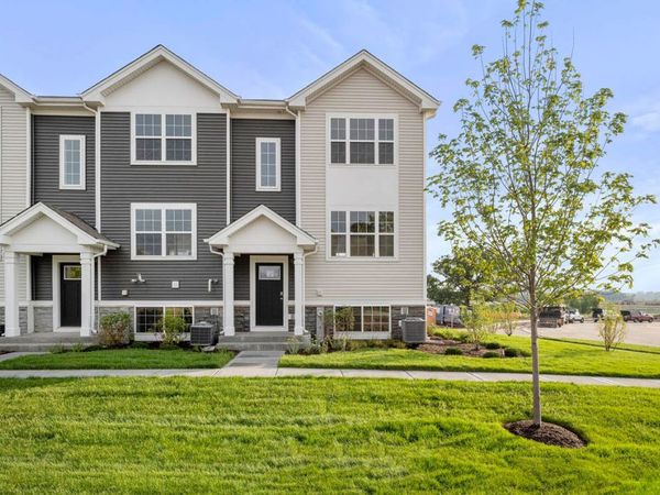 1401 Oakfield Lane , Pingree Grove, IL 60140