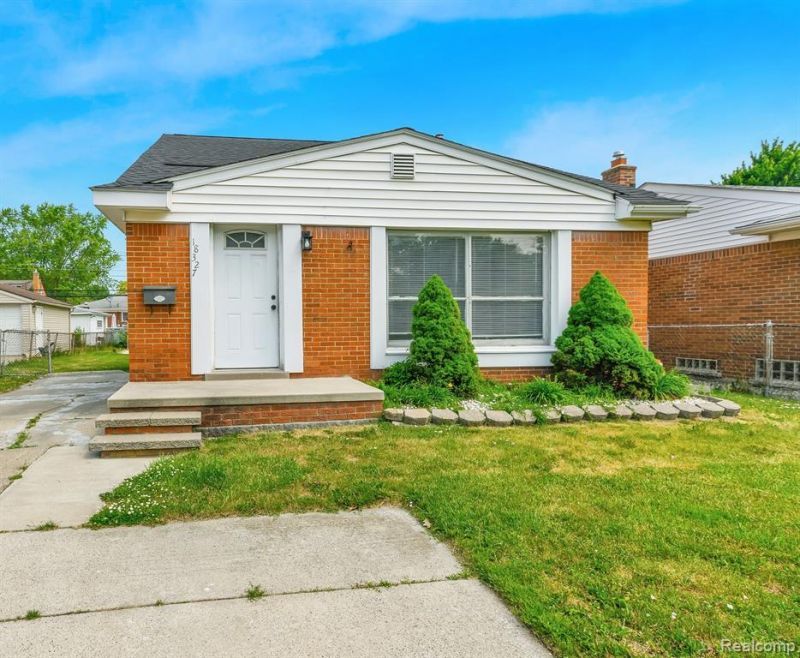 18327 E 13 Mile Road , Fraser, MI 48026 Main Photo