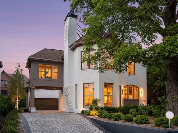715 Rice Street E, Wayzata, MN 55391