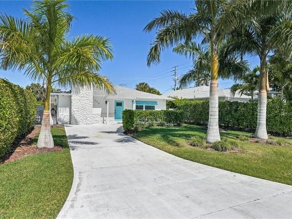 795 94th AVE N, NAPLES, FL 34108